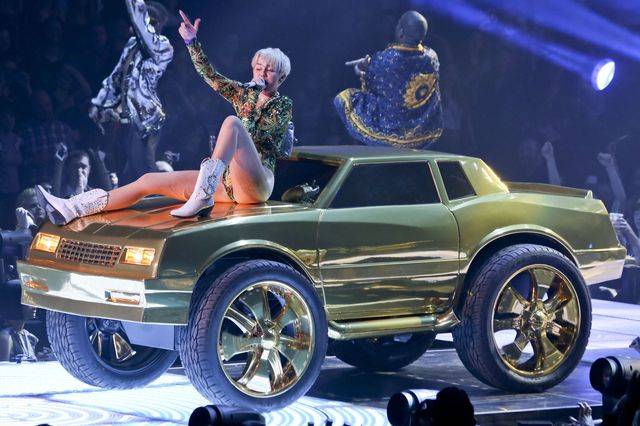 Miley Cyrus podczas Bangerz Tour