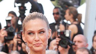 Jej piersi nie potrzebują stanika (FOTO)