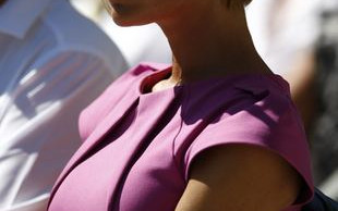 Victoria Beckham ostrzega Paris Hilton