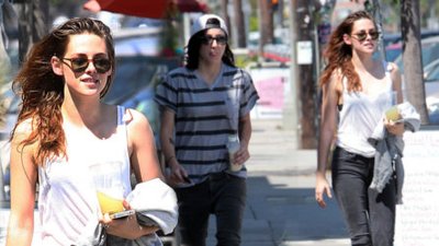 Uśmiechnięta Kristen Stewart (FOTO)