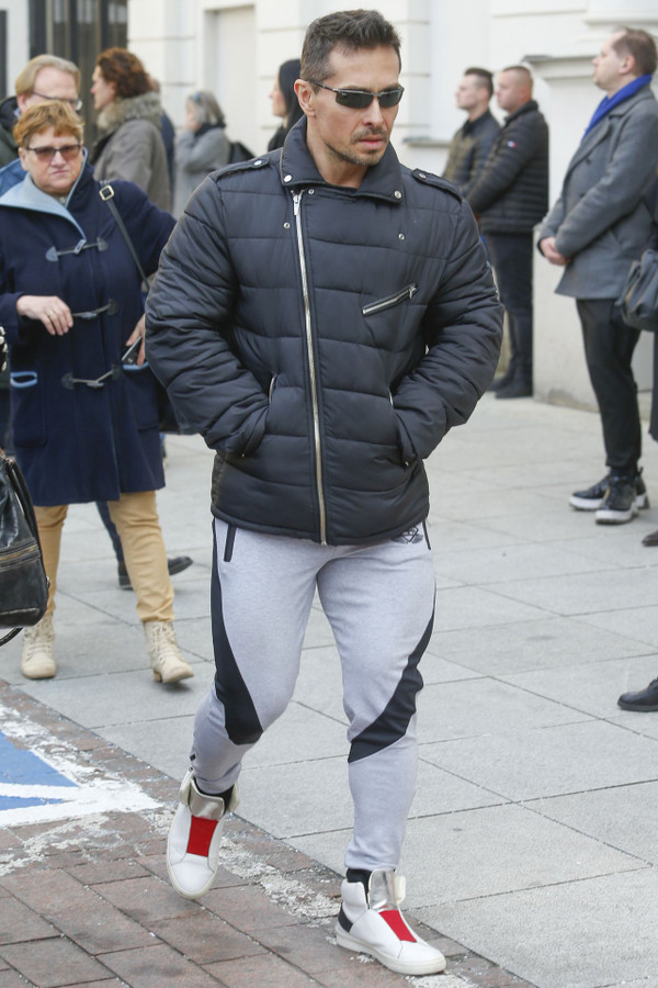 Trochę słabo to wygląda - przez strój okazujemy szacunek...