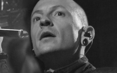 Chester Bennington, wokalista Linkin Park NIE ŻYJE