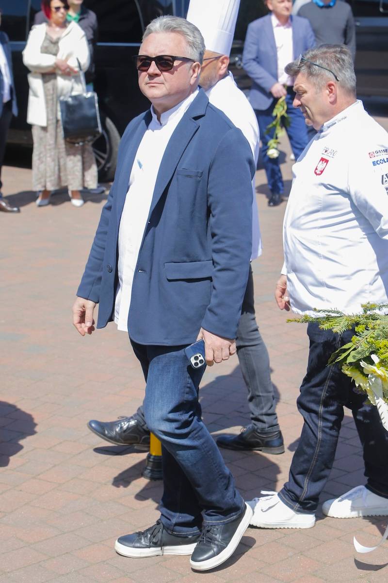 Tłumy gwiazd na pogrzebie Tomasza Jakubiaka. Wojciech Modest, Patrycja Markowska z mężem, Jagna Niedzielska…