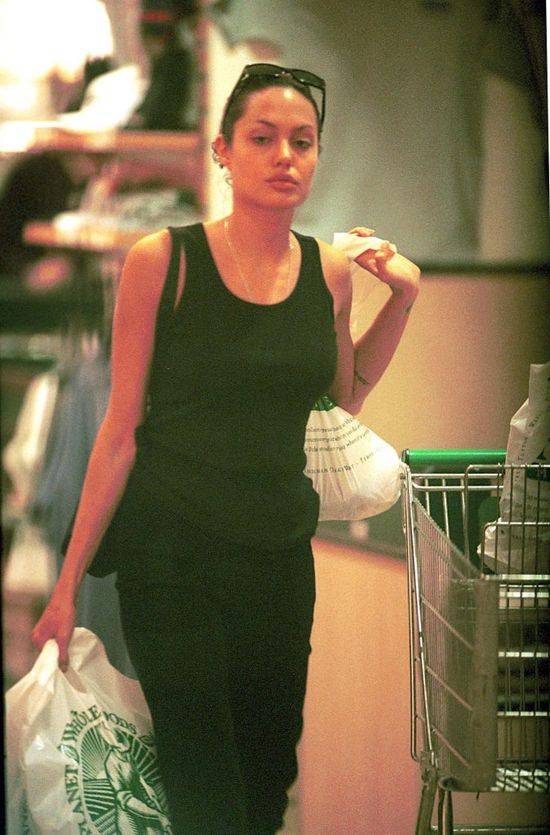 Angelina Jolie na początku kariery