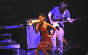 Maria Peszek w majtkach na scenie (FOTO)