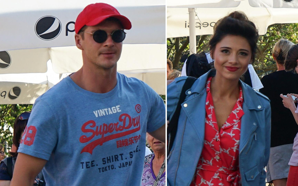 ZAKOCHANY Mikołaj Roznerski z Adrianą nad morzem