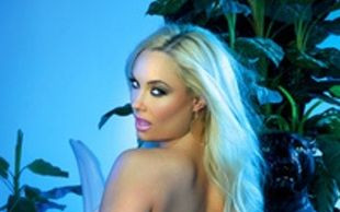 Coco znowu sie obnaża (FOTO)