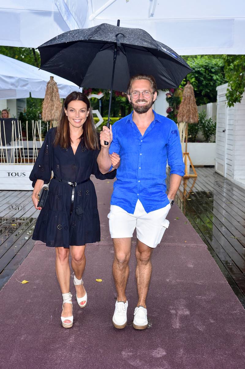 Event w Sopocie. Kasia Glinka z partnerem, bardzo szczupła Dygant, cała na biało Pisarek