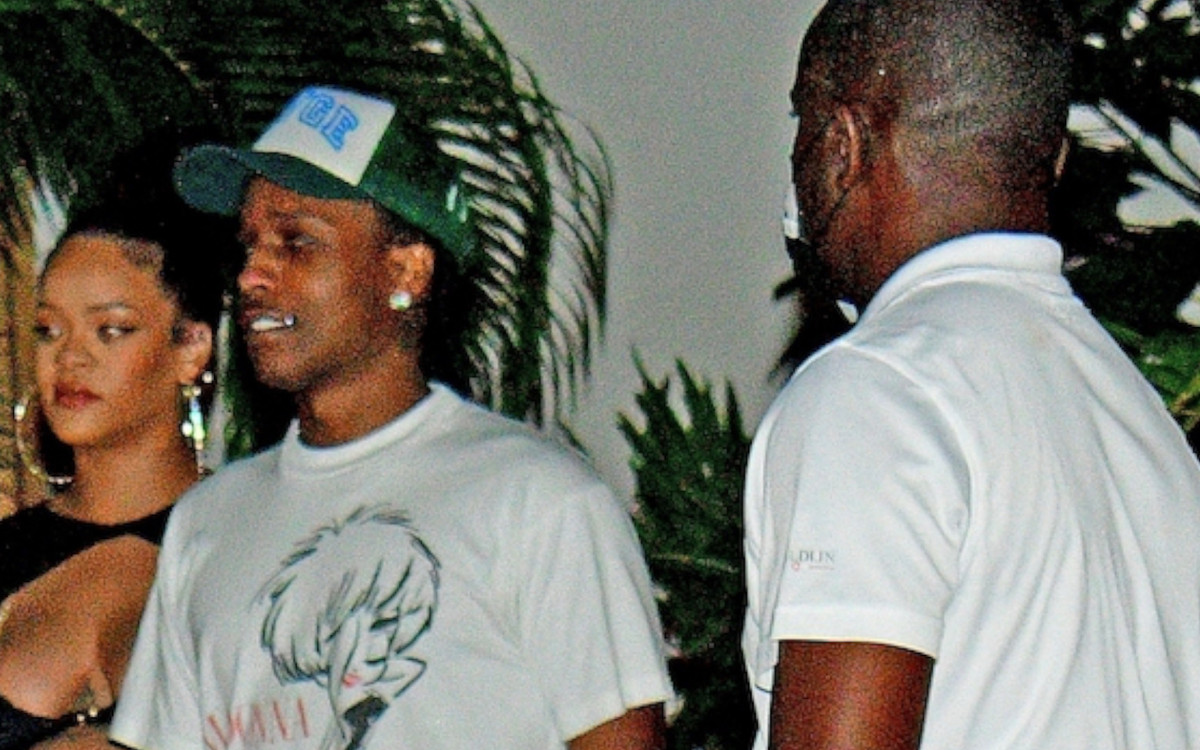 Kiedy świat huczał od plotek, że ASAP Rocky zdradził Rihannę, para bawiła się na Barbadosie
