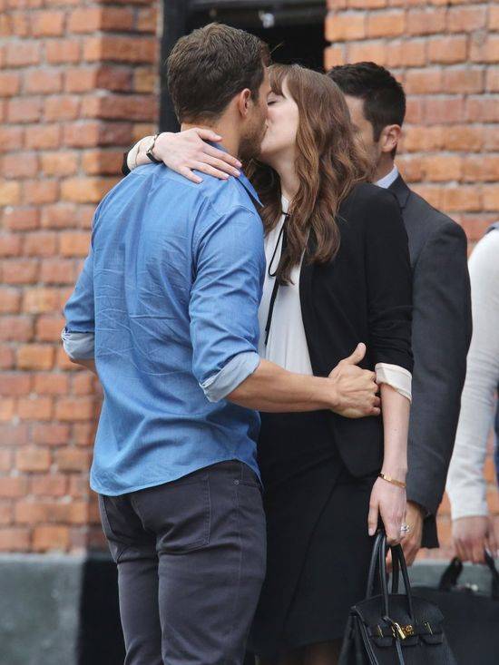 Osoba z planu 50 twarzy Greya o tym, co NAPRAWDĘ zaszło między Dakotą a Jamiem