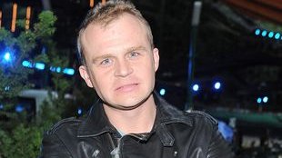 Piotr Rogucki prezentuje nowy teledysk [VIDEO]