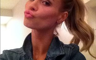 Joanna Krupa lubi swoją pupę (FOTO)