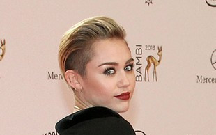 Miley Cyrus w Niemczech nie straszyła golizną (FOTO)