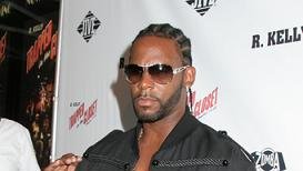 R.Kelly znowu bierze się za nastolatki?