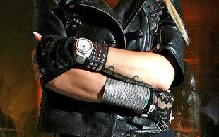 Jak Super Express odgryza się Dodzie