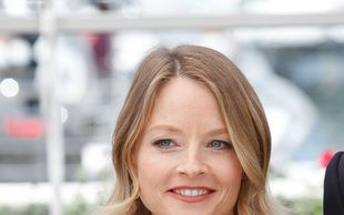 Rozpromieniona Jodie Foster w Cannes (FOTO)