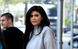 Kylie Jenner sprawiła sobie bardzo DROGĄ zabawkę (FOTO)