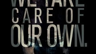 Alexander Skarsgard w remake’u Nędznych psów (VIDEO)