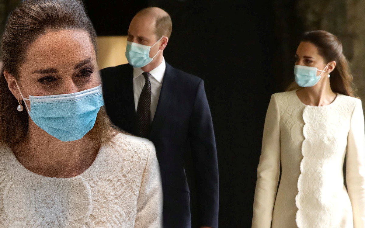 Kate Middleton w centrum szczepień. Jej płaszcz wyglądał jak OBRUS