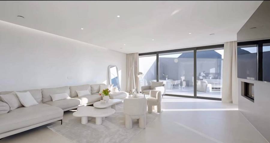 Luksusowy dom Friza i Wersow wystawiony na sprzedaż