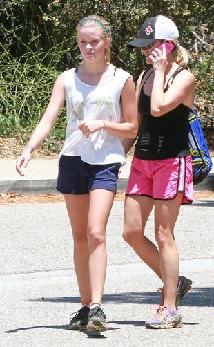 ffn-witherspoon-reese-ggg-R1