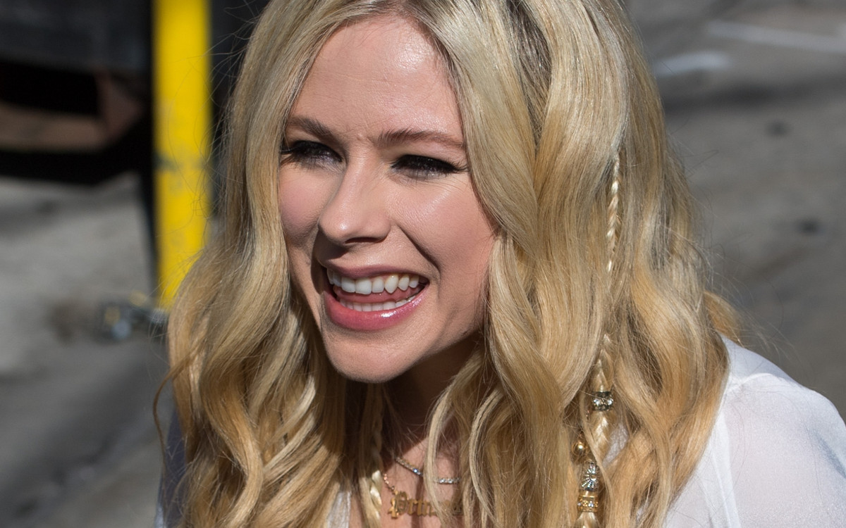 Avril Lavigne NIE ŻYJE?!