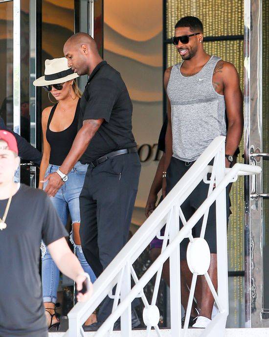 Och nie! Partner Khloe Kardashian ją WYKORZYSTUJE?!