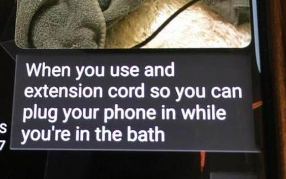 Policja pokazała OSTATNIE zdjęcie zrobione przez 14-latkę porażoną prądem