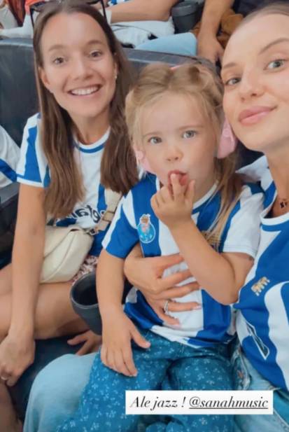 Sanah kibicuje Janowi Bednarkowi z jego żoną i córką w Porto: