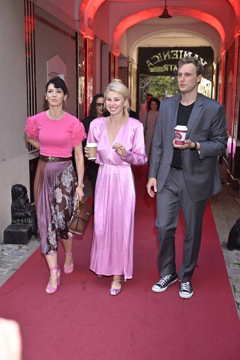 Benefis 50-lecia pracy artystycznej Elżbiety Jarosik. Nie do poznania Anna Mucha, Iza Kuna na luzie…