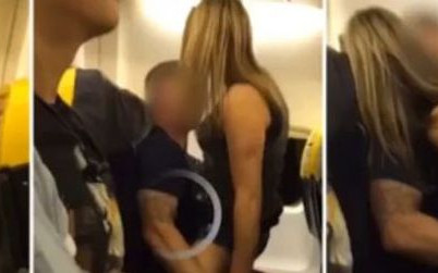 Ale ŻENADA! Ta para uprawiała seks w samolocie! Na siedzeniu, nie w łazience…
