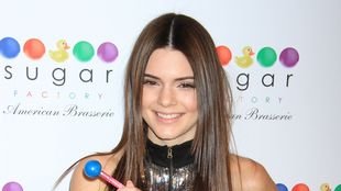 Kendall Jenner w patriotycznym bikini (FOTO)