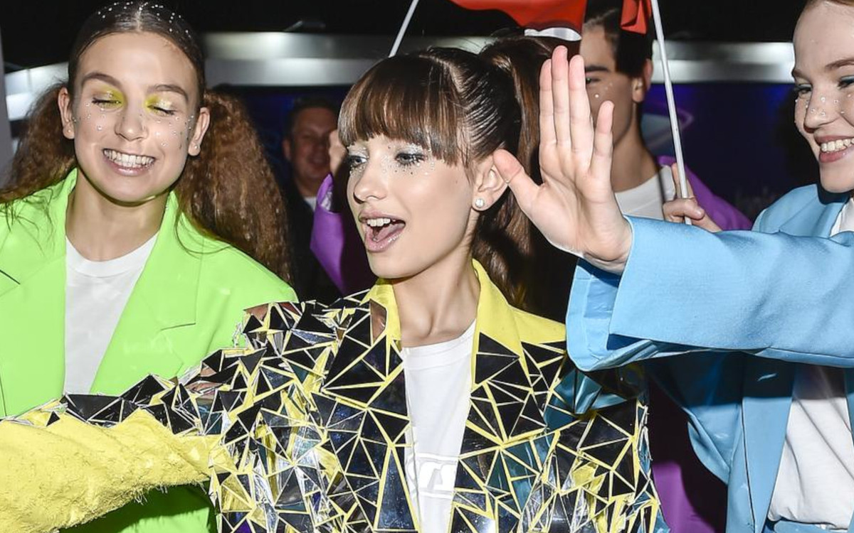 Eurowizja Junior 2019 w Gliwicach – mamy czym się pochwalić! Jacek Kurski z żoną wpierają uczestników za kulisami (ZDJĘCIA)