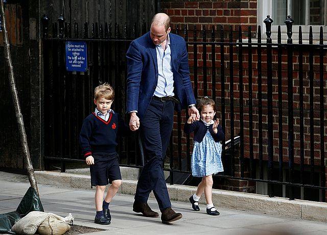 Książę William z George’m i Charlotte idą zobaczyć trzecie royal baby