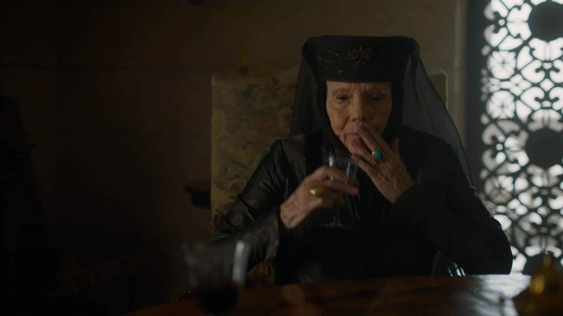 Diana Rigg na planie "Gry o tron"