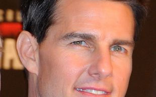 Tom Cruise prawie jak Ken (FOTO)