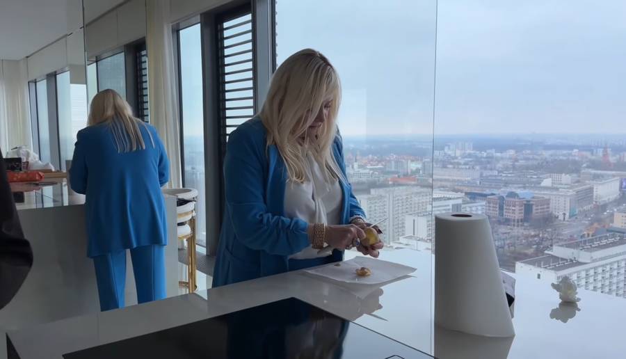 Julia von Stein, fot. YouTube