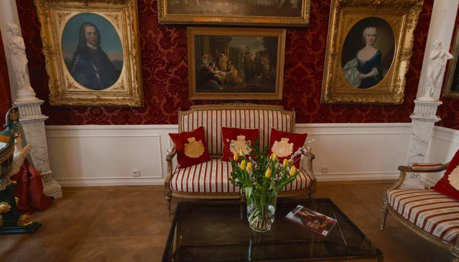 Książę Lubomirski wystroił pałac na Wielkanoc, fot. TVN