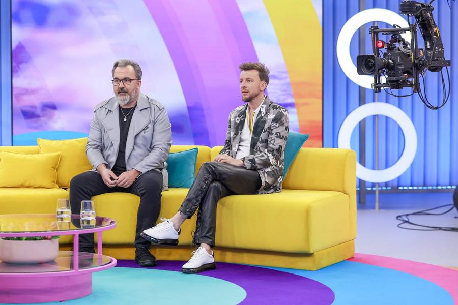 Rodzinny poranek w “Halo Tu Polsat”! Joanna Brodzik z bratem, Andrzej Nejman z dorosłym synem (FOTO)