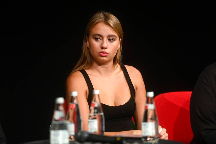 Kolejny dzień Festiwalu Filmowego w Gdyni: Joanna Opozda znów zachwyca elegancją, Oliwia Bieniuk nie kryje wzruszenia