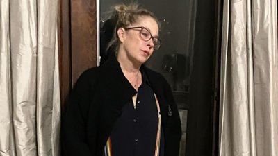 Uwielbiana aktorka trafiła do szpitala. “Jest w kiepskim stanie”