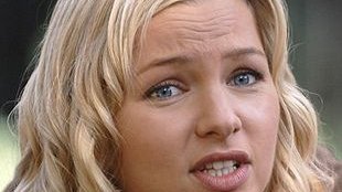 Czy Bujakiewicz ukrywa ciążę?