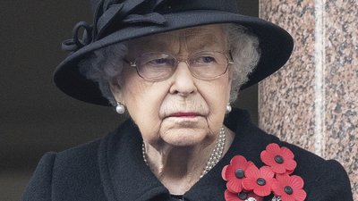 Królowa Elżbieta czekała na Harry’ego i Meghan, ale oni się nigdy nie pojawili