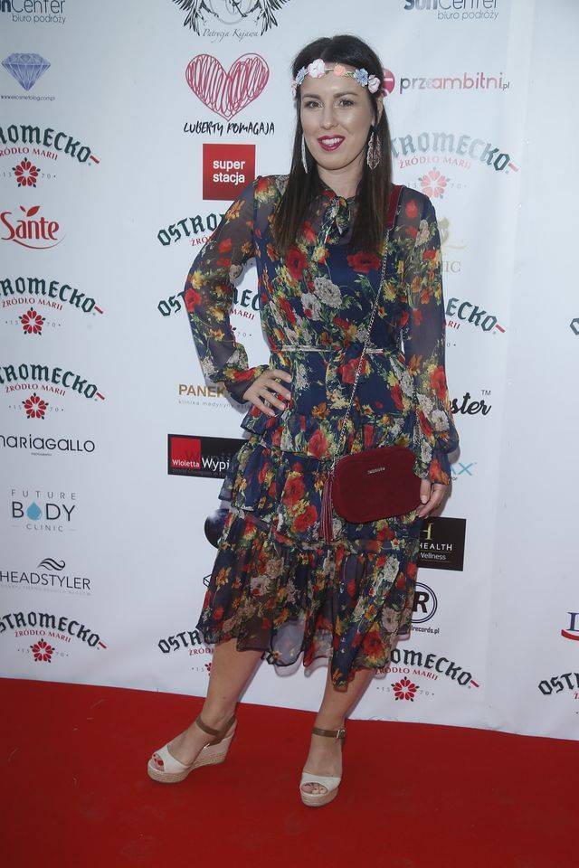 Gwiazdy na pokazie Patrycji Kujawy – Doda w żałobie