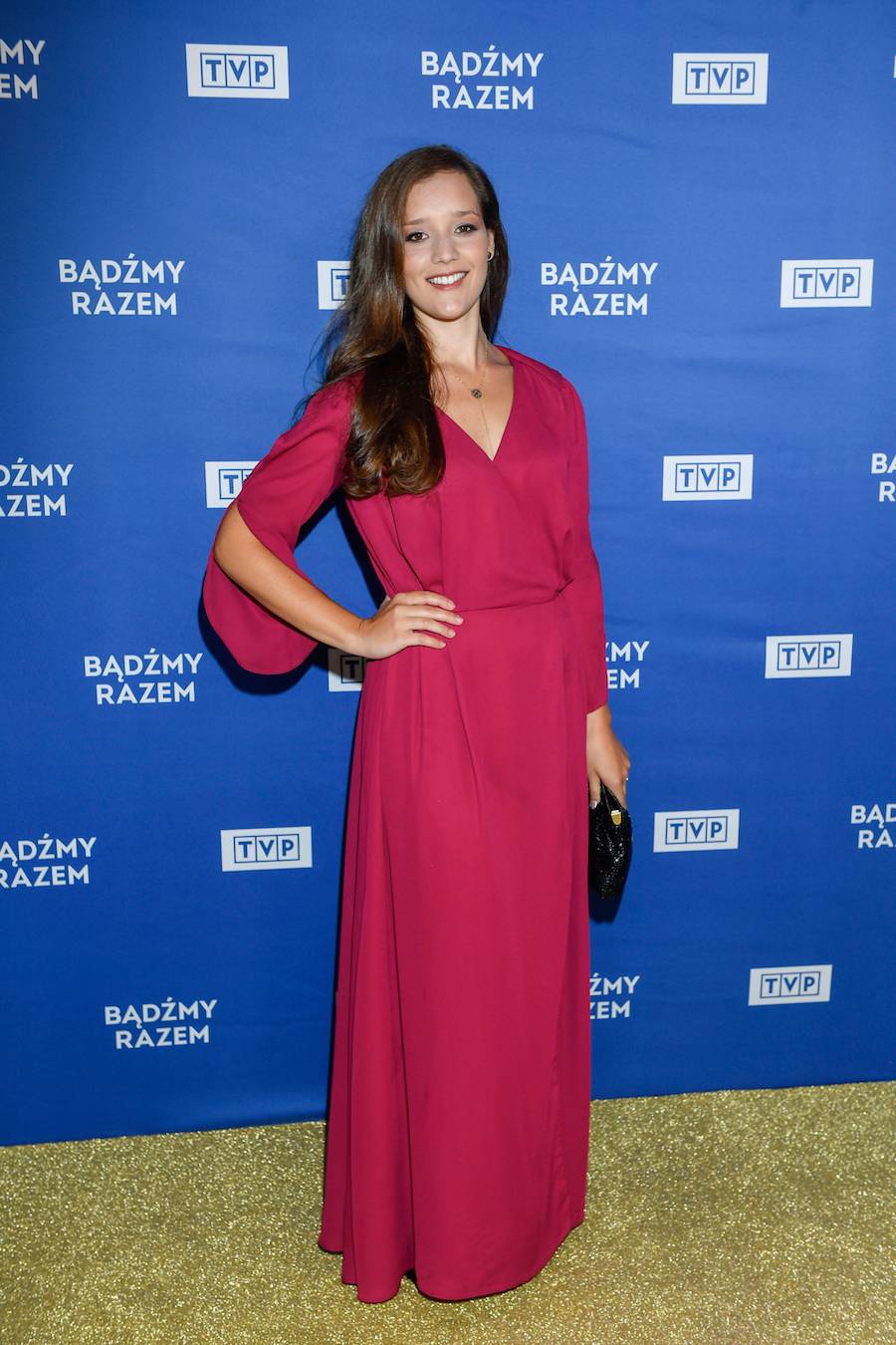 Ramówka TVP. Marcelina Zawadzka, opalona Sandra Kubicka, Ida Nowakowska przebrana za kowbojkę… (ZDJĘCIA)