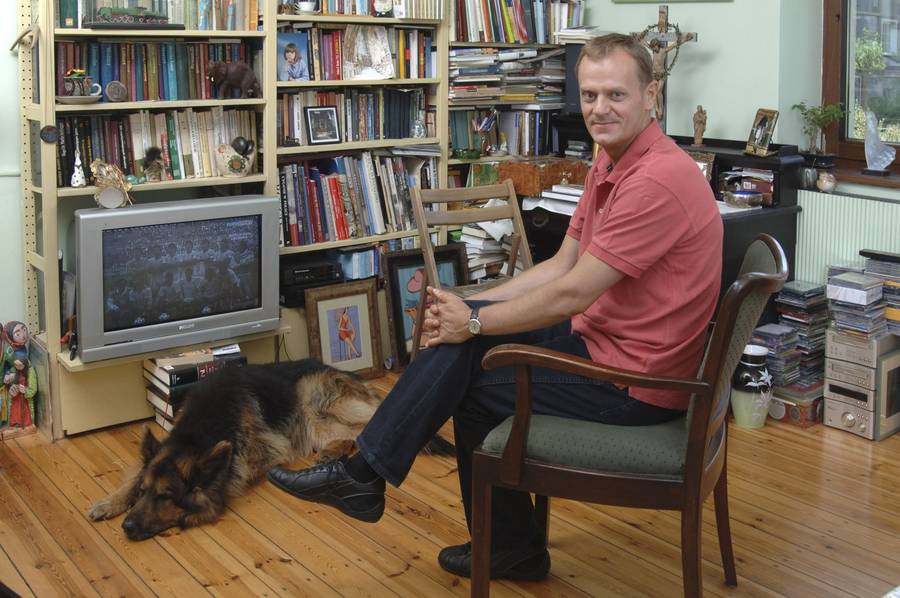 Jak mieszka Donald Tusk? Od 30 lat żyje w skromnym sopockim mieszkanku w kamienicy! (ZDJĘCIA)