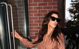 To Kanye West namówił Kim Kardashian na blond (VIDEO)