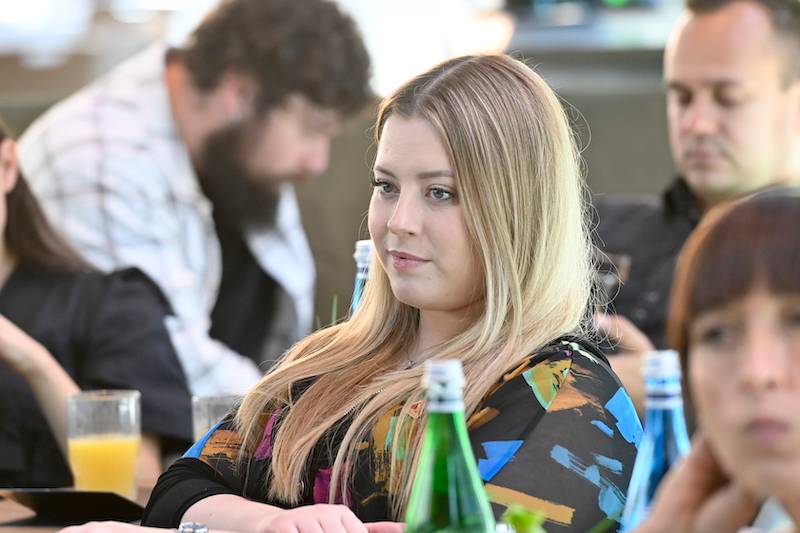 Gwiazdy świętują 20-lecie marki Dr Szczyt. Spójrzcie na jego piękną żonę i córkę