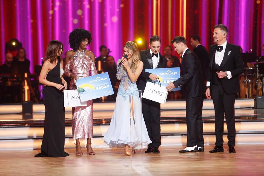 Agnieszka Kaczorowska padła klątwą niebieskiej sukienki. Roxie Węgiel też to spotkało!