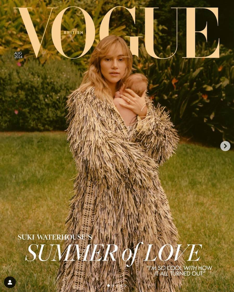 Pattinson i Waterhouse na spacerze z córeczką. Widok tak słodki, że nie musicie dziś już słodzić kawy (ZDJĘCIA)